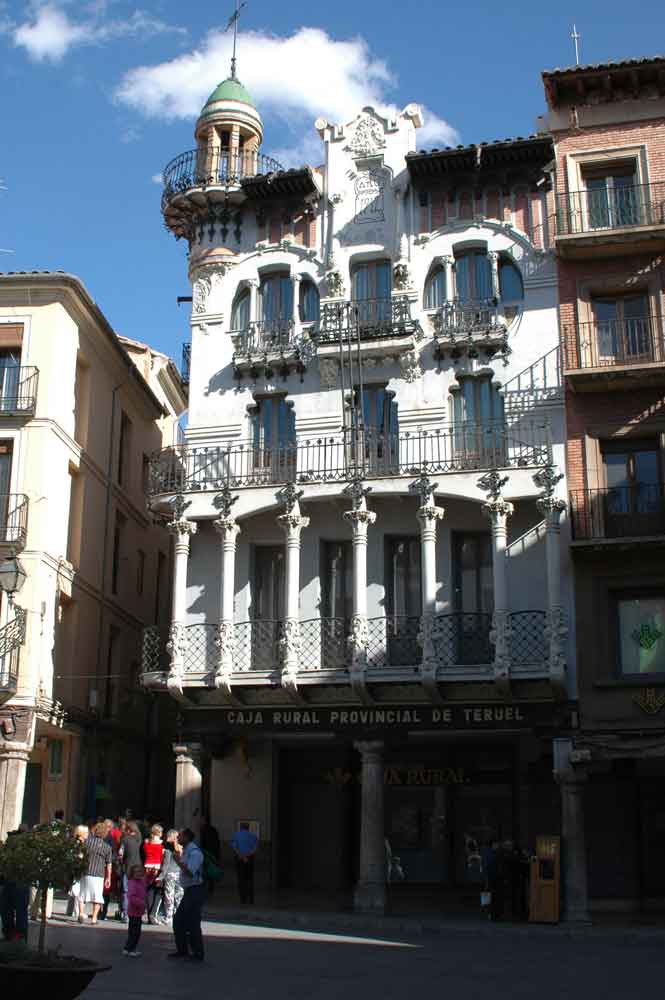 Teruel 14 - plaza del Torico - casa del Torico.jpg